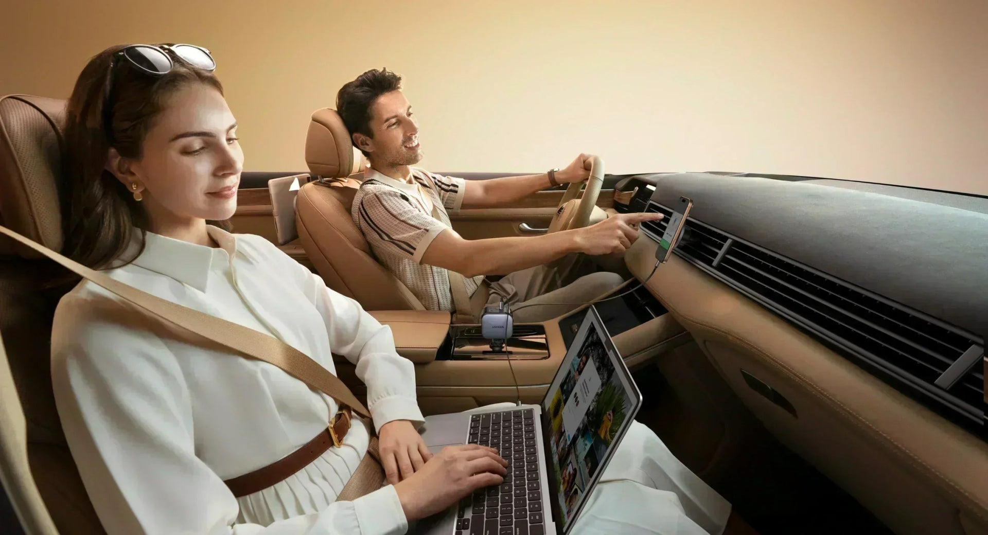 Cargador de viaje vs adaptador de viaje: ¿cuál es la diferencia (y cuál necesitas?)